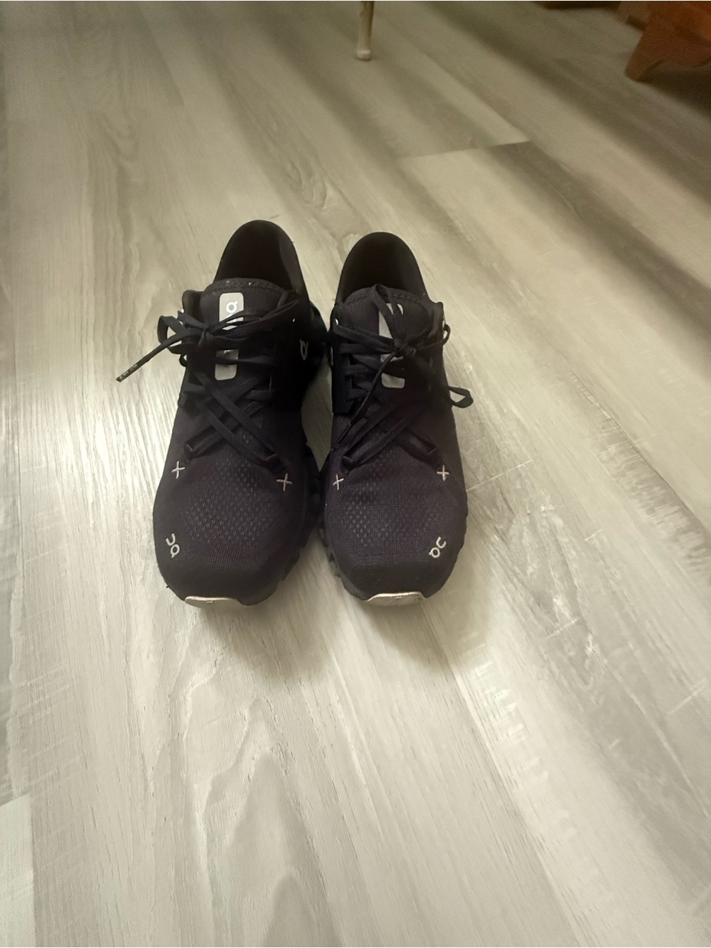 On Cloud Black Sneakers - Picture 3 of 4